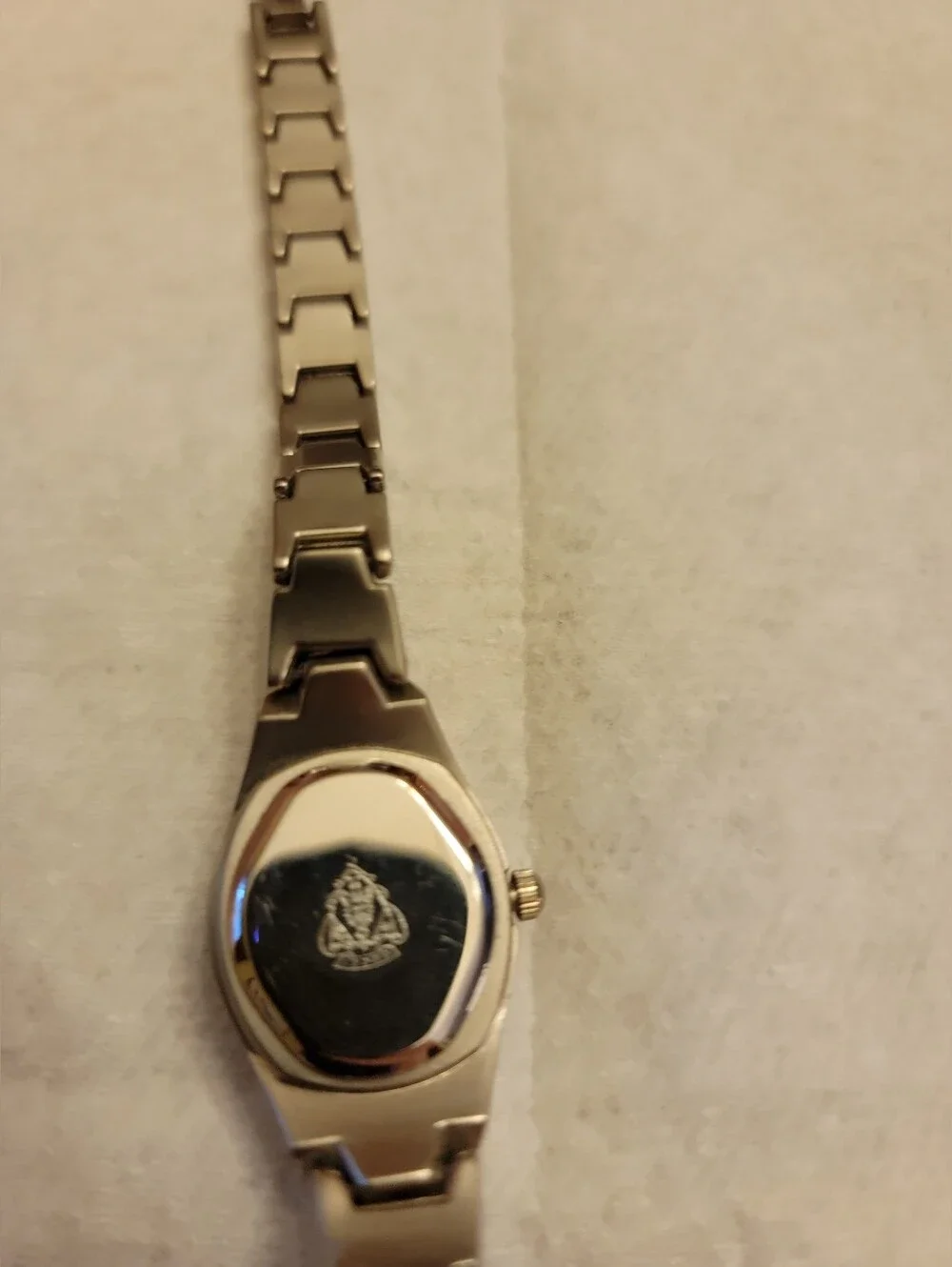 Like New- Gucci Quartz Women's Watch